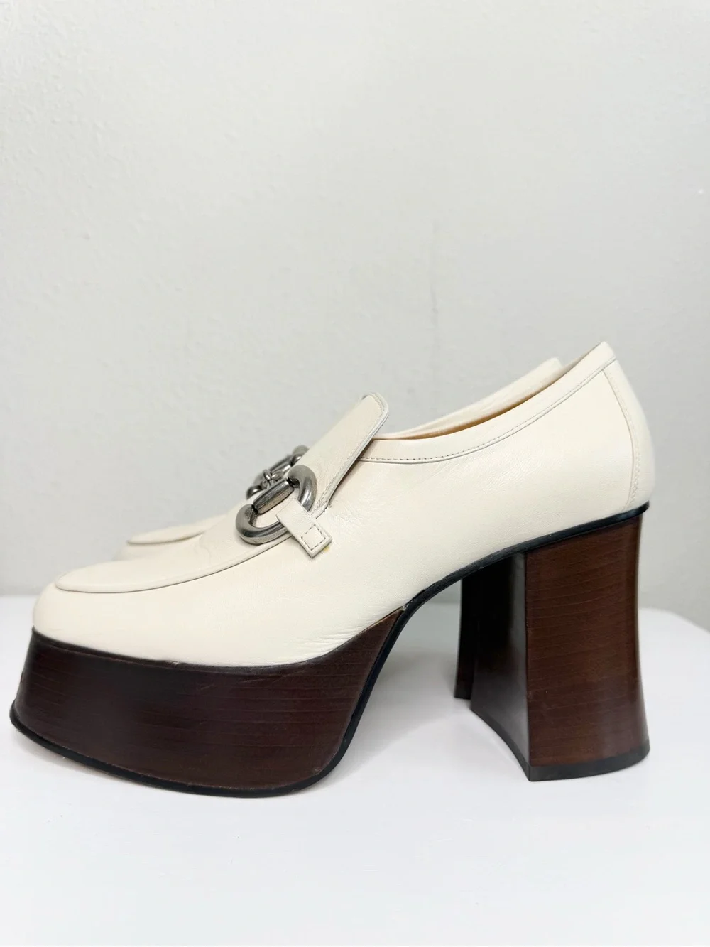 Gucci Malaga Kid Horsebit Platform Loafers In Mystic White / Ivory Size 37.5